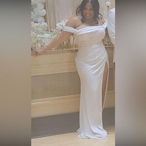 Off-white wedding dress